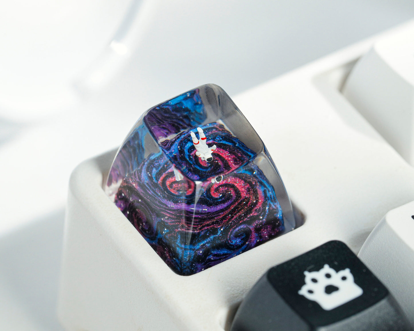 The Space Traveller Keycap- Astronaut Keycap- Galaxy Keycap- Universe Keycap- Resin Keycap for Mechanical Keyboard - Datkey Studio