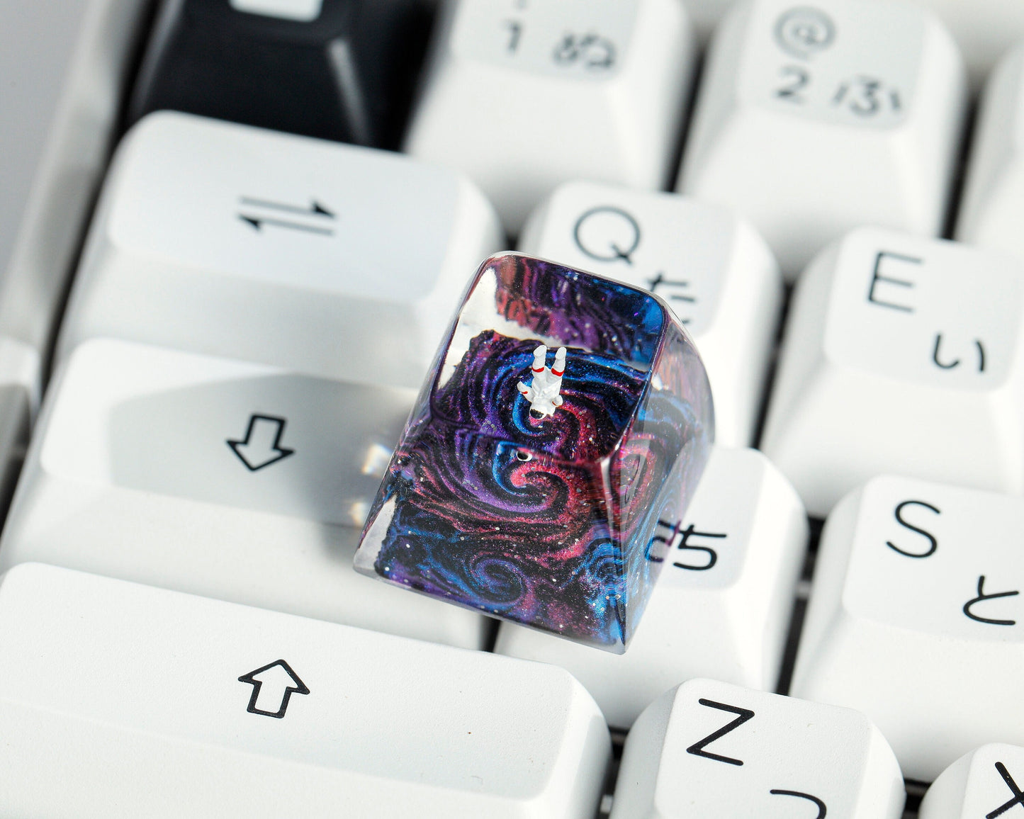 The Space Traveller Keycap- Astronaut Keycap- Galaxy Keycap- Universe Keycap- Resin Keycap for Mechanical Keyboard - Datkey Studio