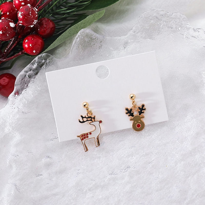 Charming Christmas Time Design Earrings