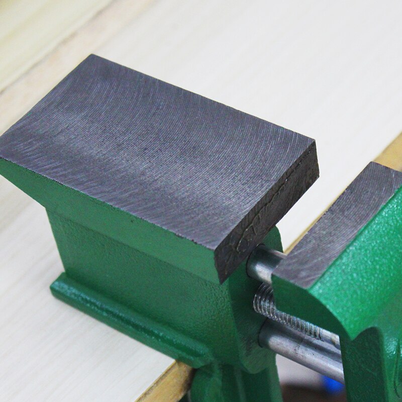 Woodworking DIY Clamp-On Bench Vise