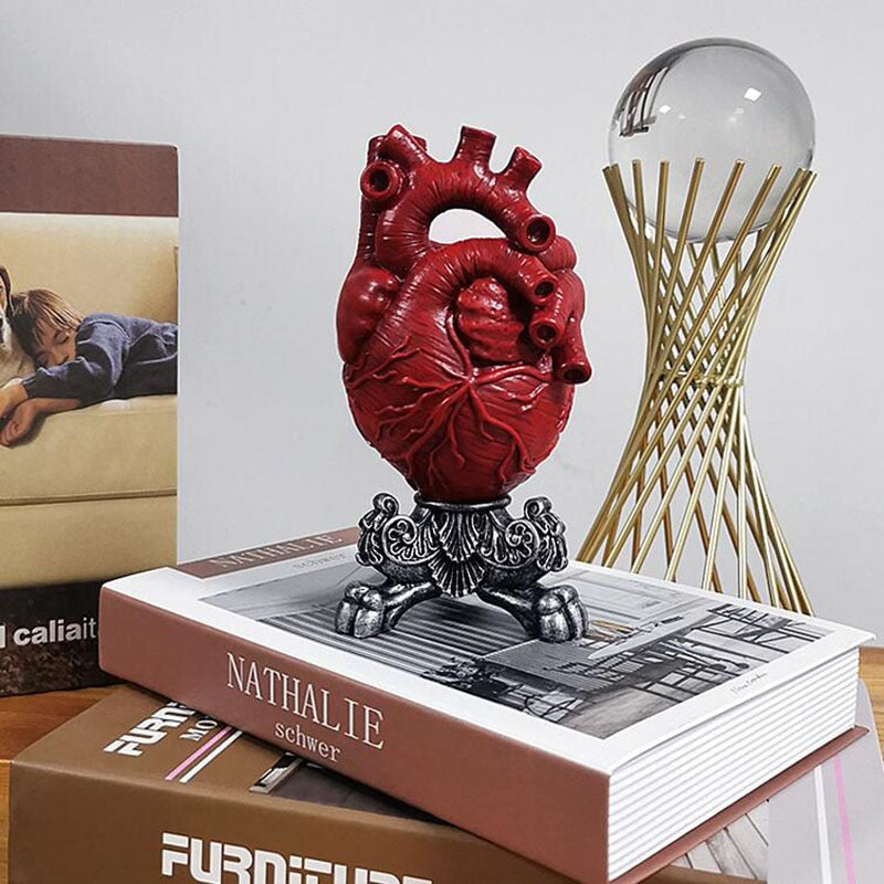 Nordic Detailed Heart Vase Home Decor