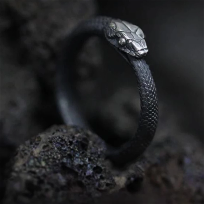 Black Retro Resizeable Gothic Snake Ring