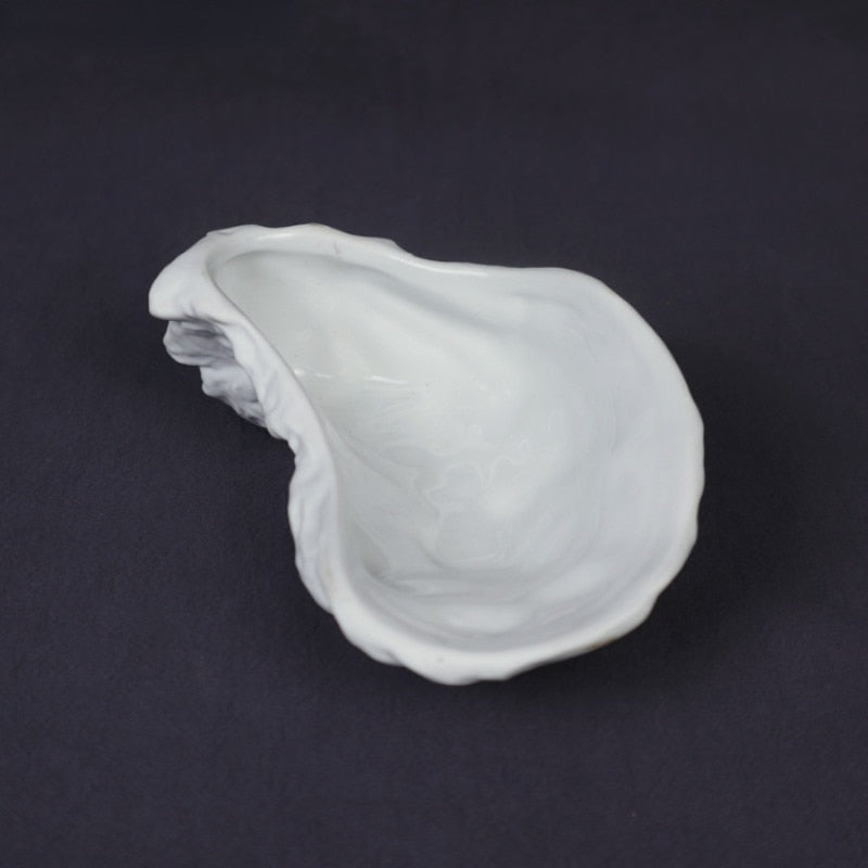 Oyster Shaped Ceramic Plate - UTILITY5STORE