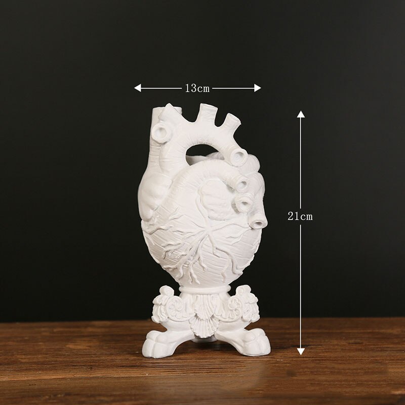 Nordic Detailed Heart Vase Home Decor