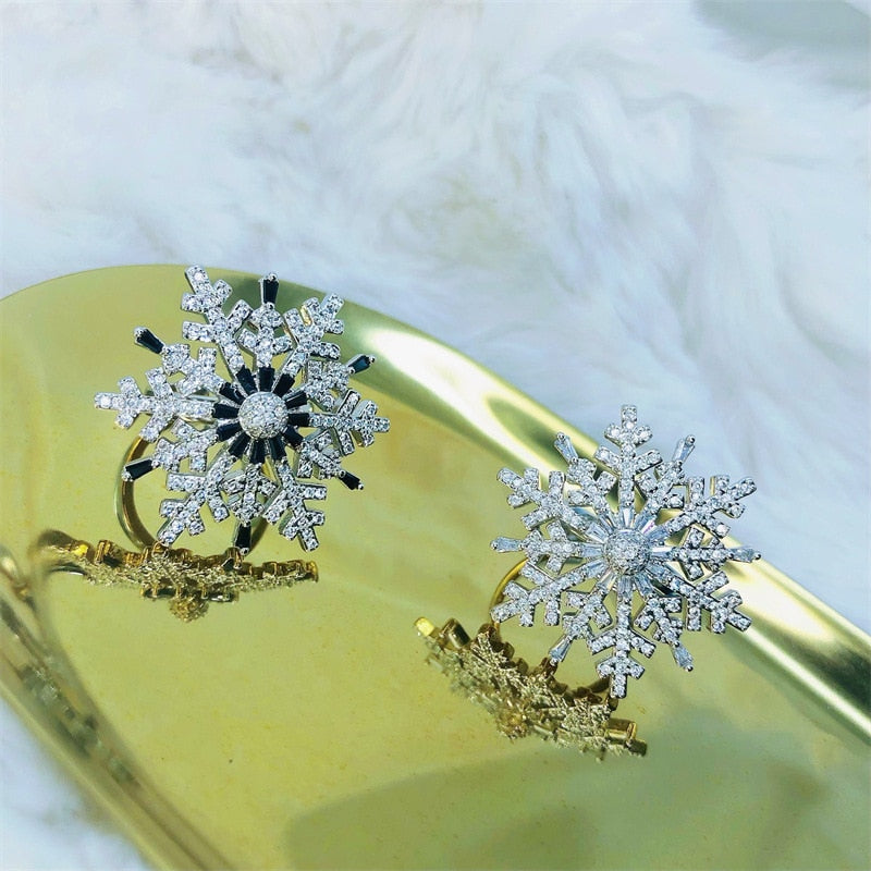 Winter Snowflake Rotating Ring