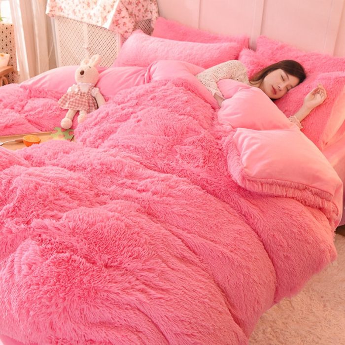 Luxury Cozy Clouds Bedding Set