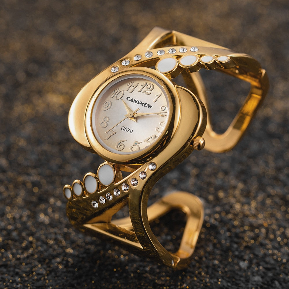 Time Loop Creative Women Wristwatch