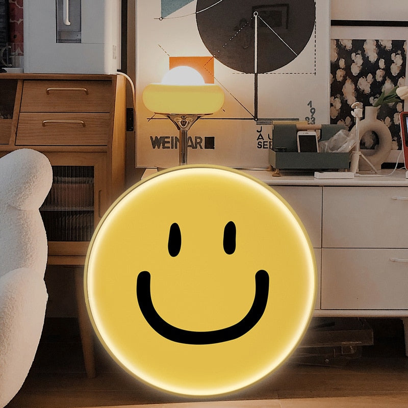 Elegant Big Smile Emoji Light