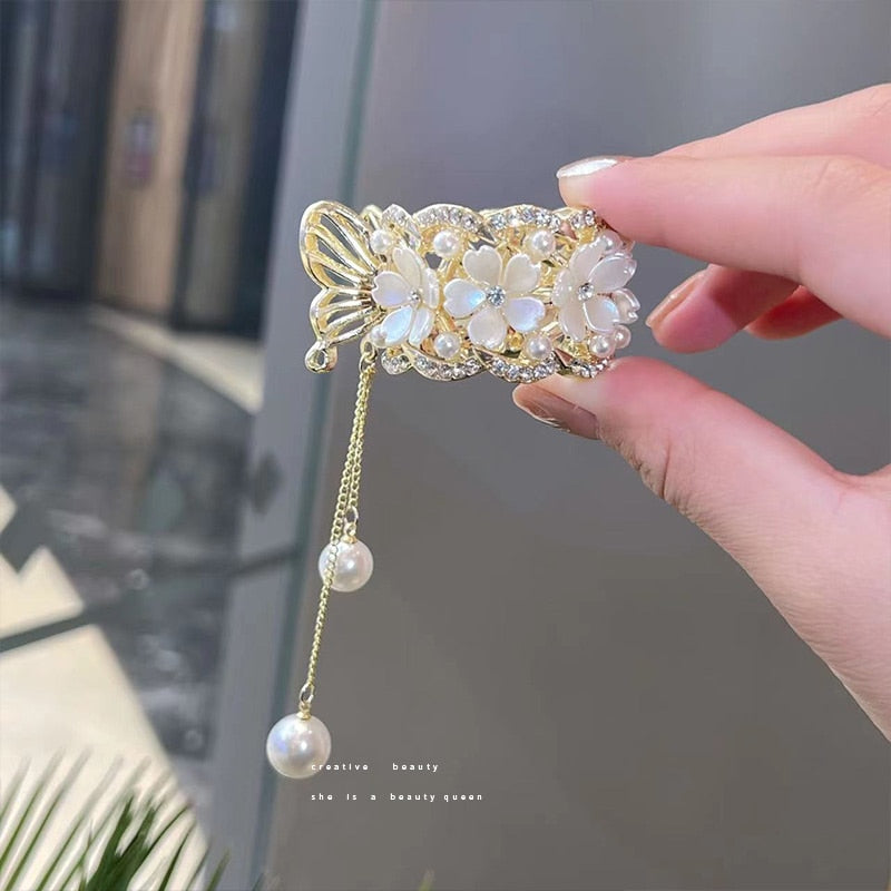 Royal Rhinestone Pearl Ponytail Clip - UTILITY5STORE