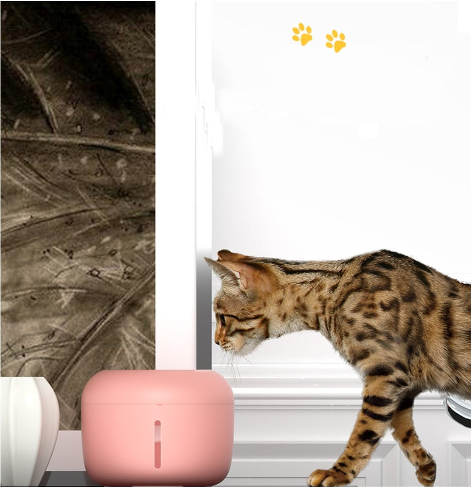 Mini Cat Fountain Electric Water Dispenser - Happy2Cats