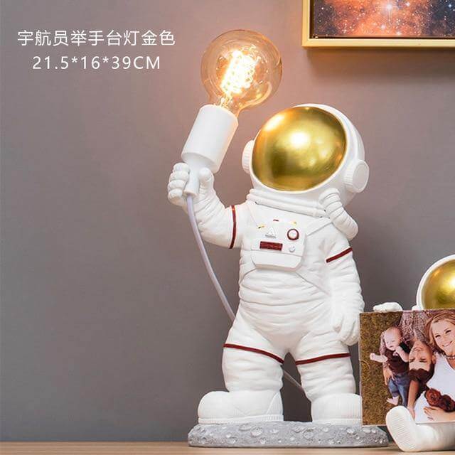 Minimal Resin Astronaut Table Lamps