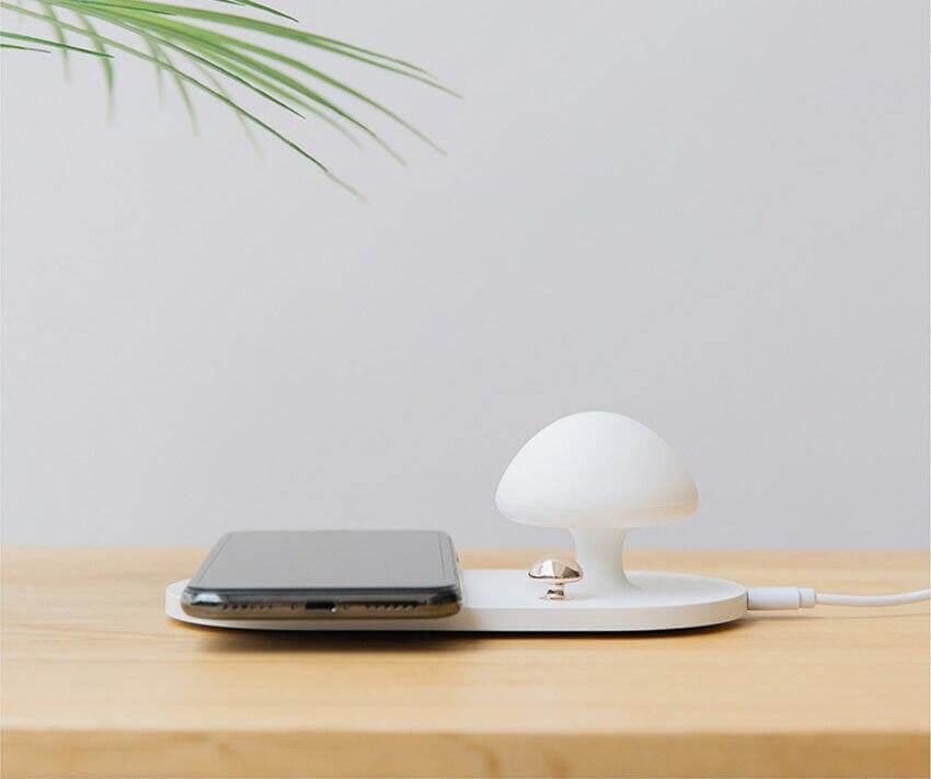 Mushroom USB Wireless Charging Night Light