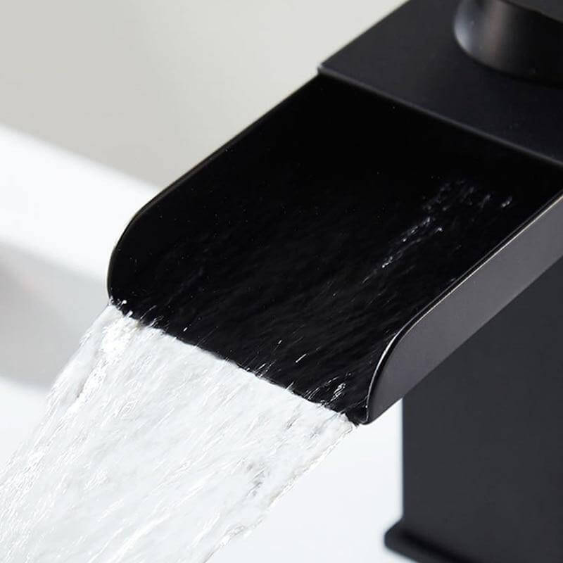 Water Temperature Sensitive LED Bathroom Faucet