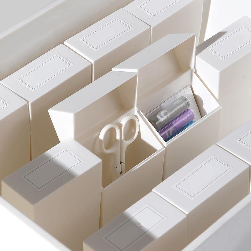 Japanese-style Clamshell Mini Storage Box