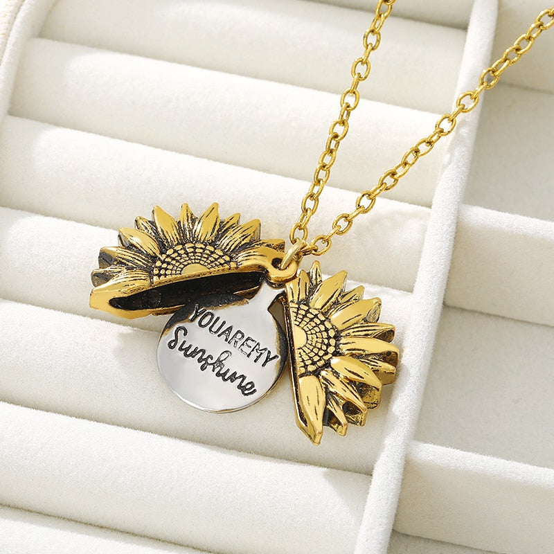 You Are My Sunshine Sunflower Creative Necklace