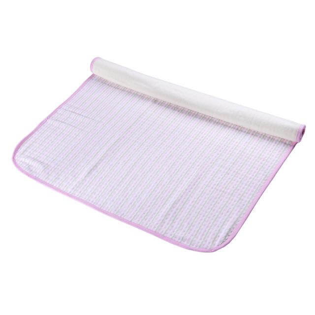 Reusable Waterproof Baby Changing Mat Cotton 4 Layers for travelers