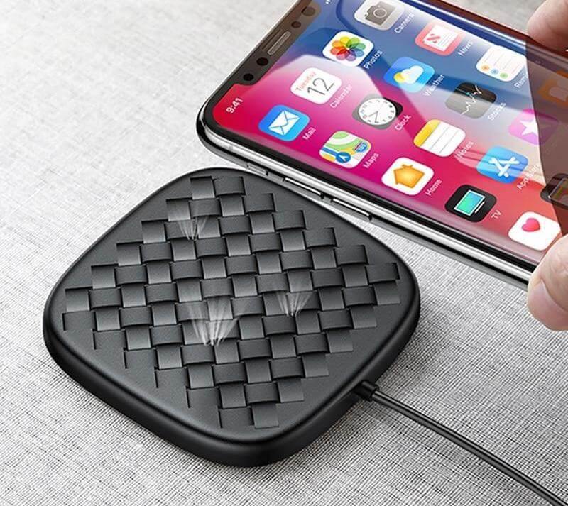 Luxury Ultra Thin Grid Pattern Breathable Wireless Charger